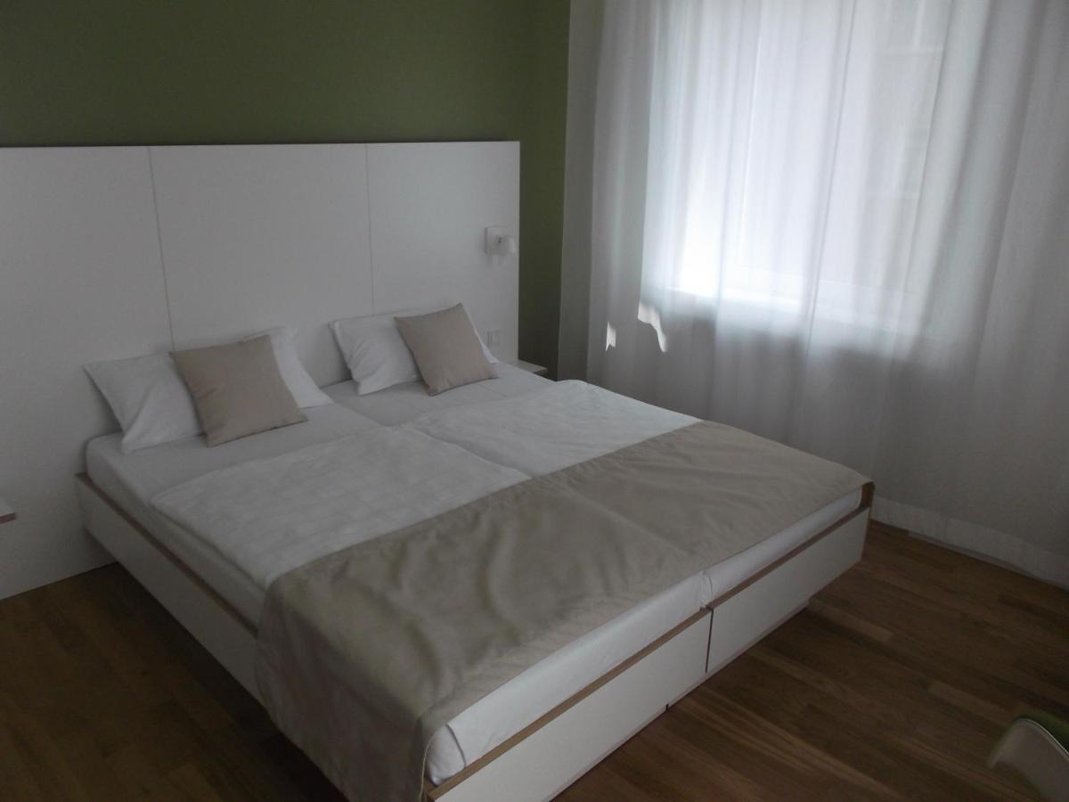 Art Hotel Ufer Dusseldorf Bilik gambar